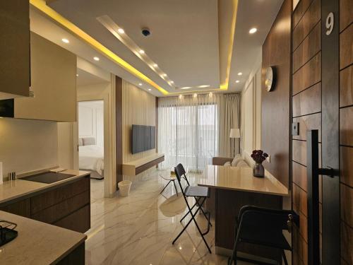 One-Bedroom Apartment room in Shamsi Apartments 009