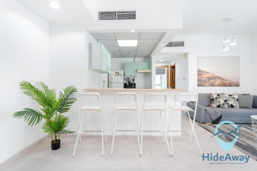 Bright Spacious l 1BR Dubai Marina l 1MIN to Metro, Dubaj (zdjęcie 2)