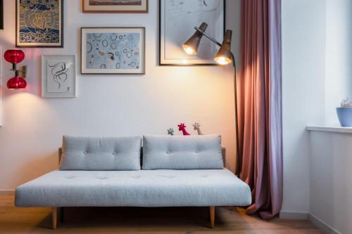 Studio Apartment image 9