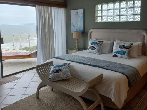 Waves of Mercy in Trafalgar