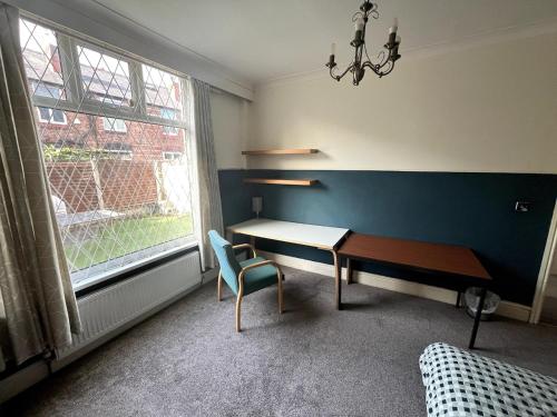 Double Room - Town & University nearby, 24h Bus, Airport-linked, Manchester (fotografie 3)