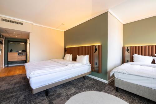 Imperial Hotel - image 4