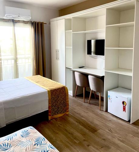 One-Bedroom Apartment image 2