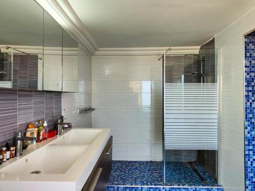 Sumptuous 300 m2 apartment with sea view in Almadies