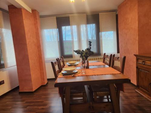 Iekārtas, Apartamentos Fuentevieja in Arbancón