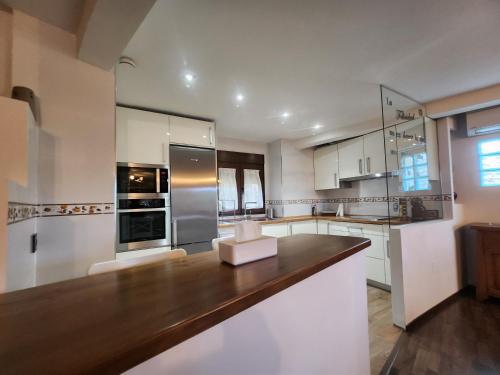 virtuve, Apartamentos Fuentevieja in Arbancón