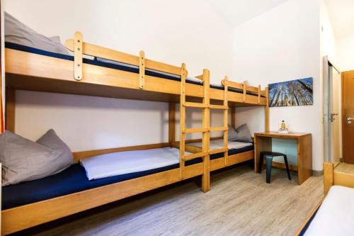 5 bunk beds