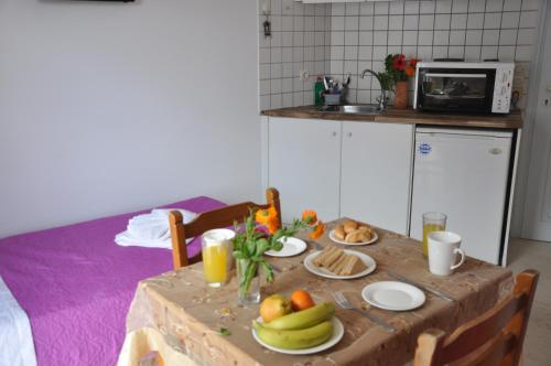 Kitchen, Helen Suites in Hersonissos
