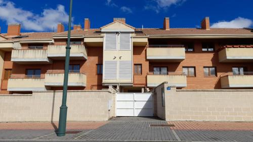 Las Casitas de Bernuy VUT in La Lastrilla