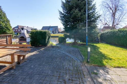 Holiday Home image 1