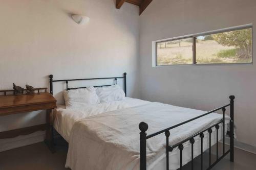 Secluded rustic 1-bedroom cabin on private land