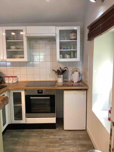 Woodland Cottage in Faux-la-Montagne