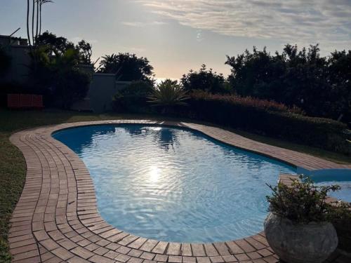 Swimming pool, Waves of Mercy in Trafalgar