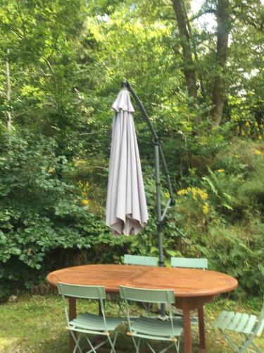 Woodland Cottage in Faux-la-Montagne