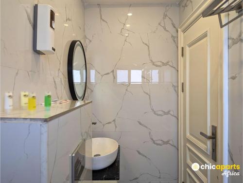 One-Bedroom Apartment image 2