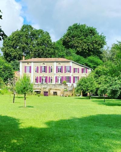 Les Volets Violets chambre d'hôte SALLES