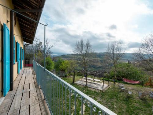 Agriturismo La Rovere - Casale De Rovere in Cossano Belbo