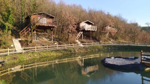 Exterior view, ANIMA MUNDI case SULL'ALBERO in Pesco Sannita