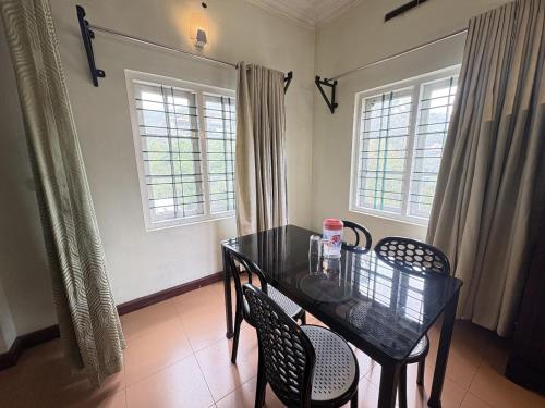 บริการและสิ่งอำนวยความสะดวก, Hotel SilverLine Regency Munnar in ปัตตาไลน์
