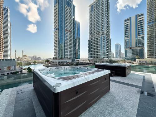 Trophy-Unveil the Charm of Modern Living in JLT, Dubai (Foto 2)