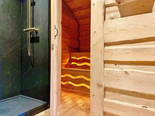Sauna, The Viking Lodge with Sauna in Bronant