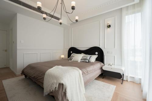 Eastern Hub - Bund Branch French Chic 3-Bedroom near Xintiandi Haiyue Garden, Шанхай (фото 8)