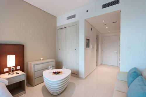 Exquisite Studio near Nakheel Mall by Livbnb, Dubái (foto 7)