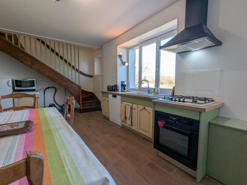 Charmante maison avec piscine en Brenne – 2 ch, jardin, draps et ménage inclus - FR-1-591-315 (Charmante maison avec piscine en Brenne – 2 ch, jardin, draps et menage inclus - FR-1-591-315) in Chenonceaux