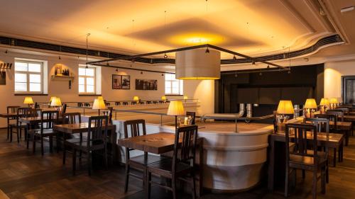 Restaurante, Brauhaus-Hostel König von Flandern (Brauhaus-Hostel Konig von Flandern) in Augsburg