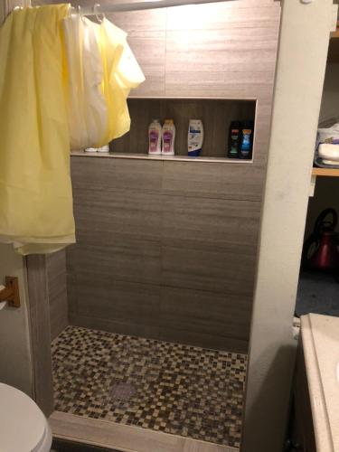 1/F 2 bed rooms in Pittsburgh, USA