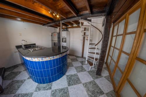 One-Bedroom Apartment image 8
