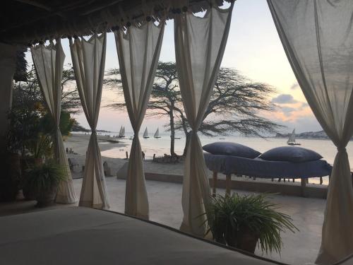 주변 환경, Tanga Nyusi Beachfront Bungalow Manda Island Lamu in 라무 아일랜드