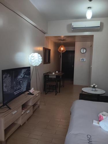 M&N Condotel, Manila