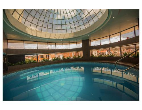 Úszómedence, ROLES Hotel near Juana Azurduy de Padilla nemzetközi repülőtér