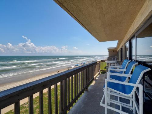 Island House BeachFront Condo Hotel - image 13