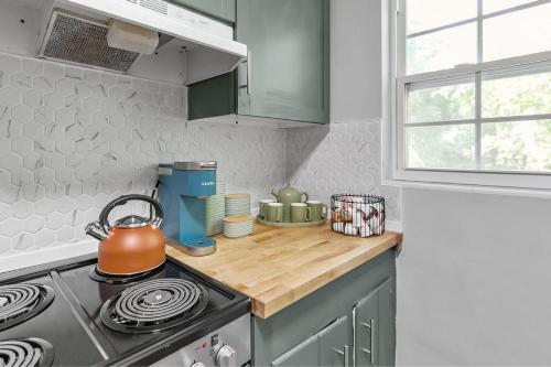 Tallahassee Modern Cozy Home 2bd in Midtown Tallahassee Modern Cozy Home 2bd in Midtown