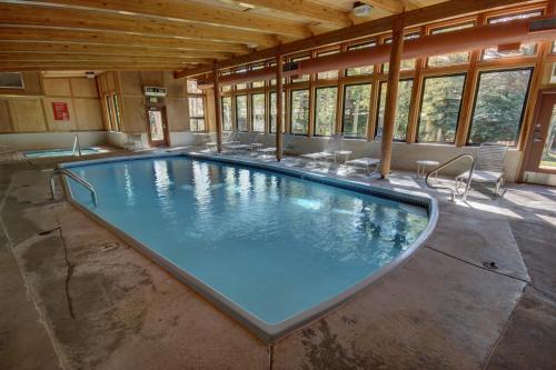 Homestead 2031 by SummitCove Lodging in Keystone, USA