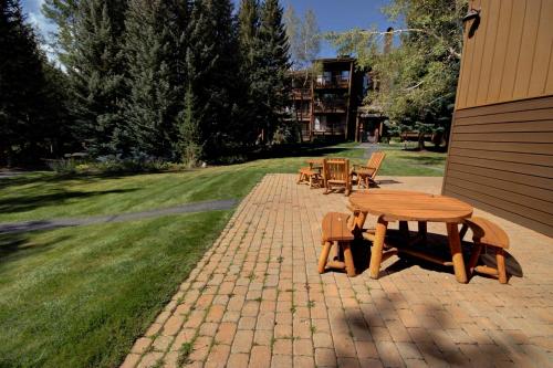 Homestead 2031 by SummitCove Lodging in Keystone, USA