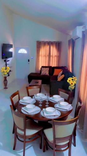 Instalaciones, Ocean View Sanctuary in Discovery Bay