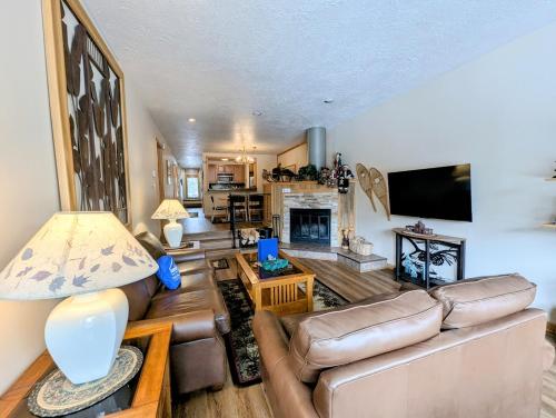 Pines 2047 - image 11