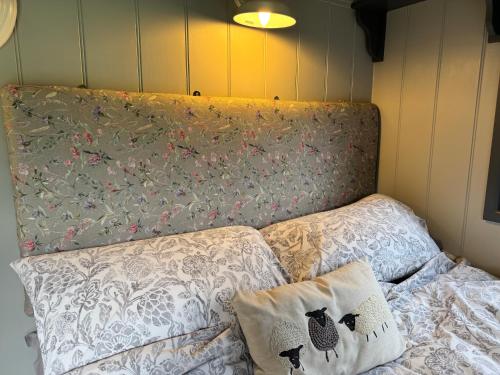 Greatwood Shepherds Hut 5