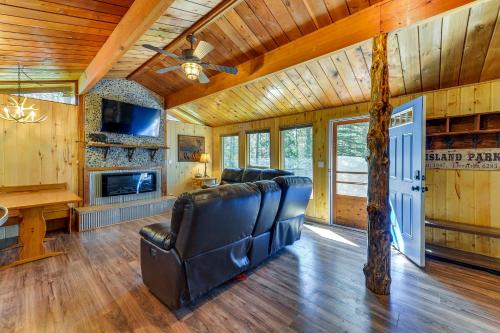 Rustic Idaho Retreat with Deck, Grill and Chiminea! in Island Park, USA