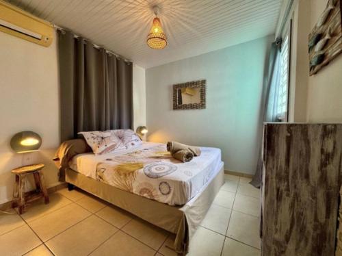 Maison Les Abymes - Plage à 50m (Maison Les Abymes - Plage a 50m) in Le Precheur