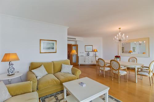 Haven in Lisbon - Exquisite Top Floor with 7 meters Balcony to the Largest Riverfront in Lisbon, Lisbon (photo 7)