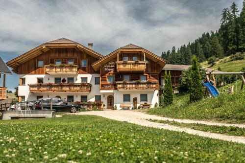 Viesnīcas āriene, Ciasa Raut in La Valle