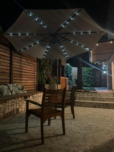 บริการและสิ่งอำนวยความสะดวก, Arumake in ตูร์บาโก