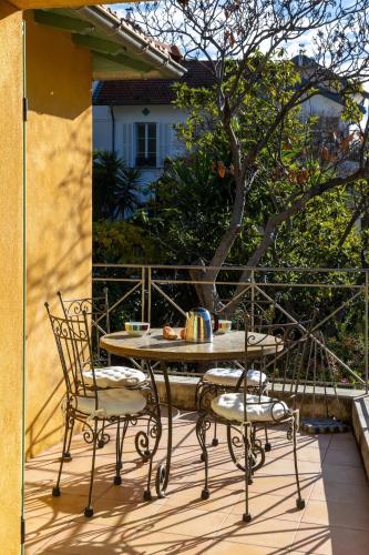 Maison niçoise, jardin, piscine, parking double, Nice (fotografie 10)