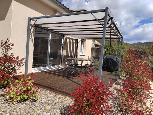 Gîte Le Chaudron 1 à 7pers avec piscine gîte à louer Montclar-sur-Gervanne
