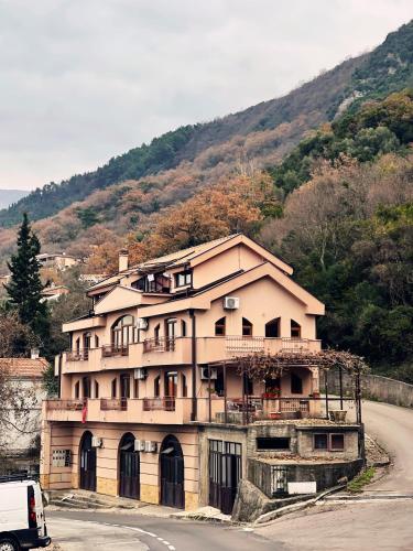 Mountain View Villa