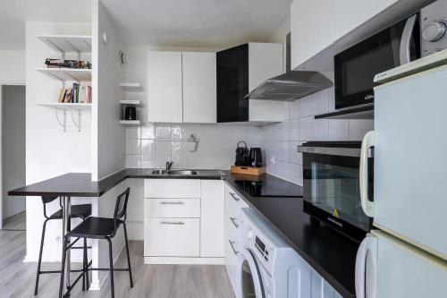 Studio JadOr gare RER B Le Bourget - Paris aeroport Charles de Gaulle in Льо Бурже